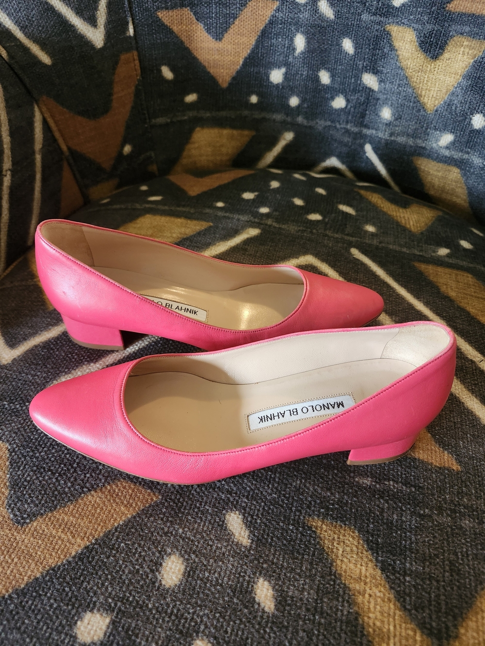 Vtg Manolo Blahnik Block Heels - Size 35.5 Vibrant Coral Pink Rare